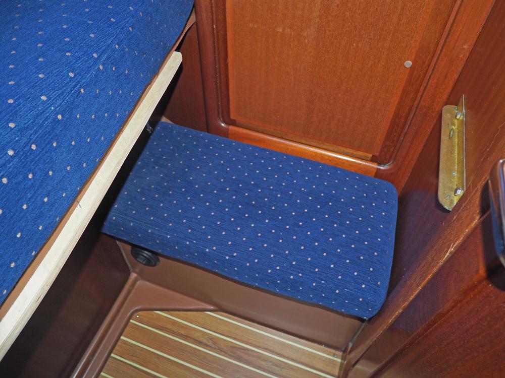Cabin en avant, H&eacute;bergements